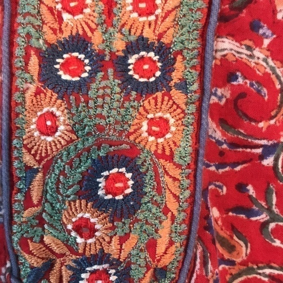 Boho Top​​​​ - Picture 2 of 5